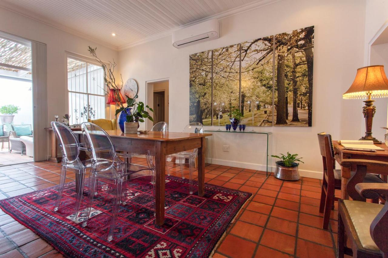 22 Die Laan Guest House Стеленбош Екстериор снимка