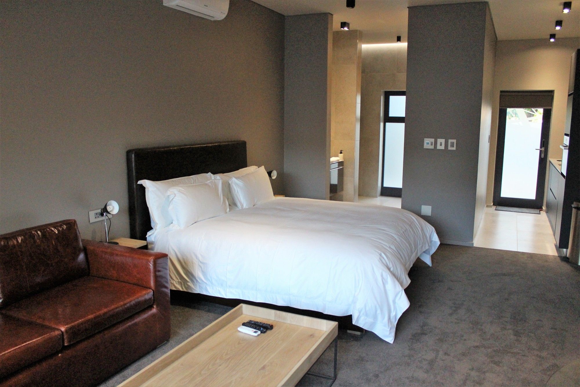 22 Die Laan Guest House Стеленбош Екстериор снимка